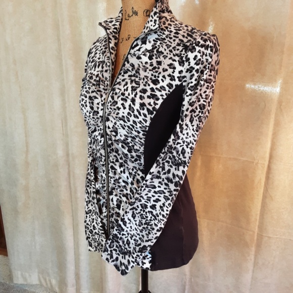 LEOPARD Print Full Zip Active Jacket by Ellen Tracy Sz S - Picture 4 of 12